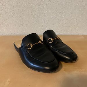 Horsebit style mules
